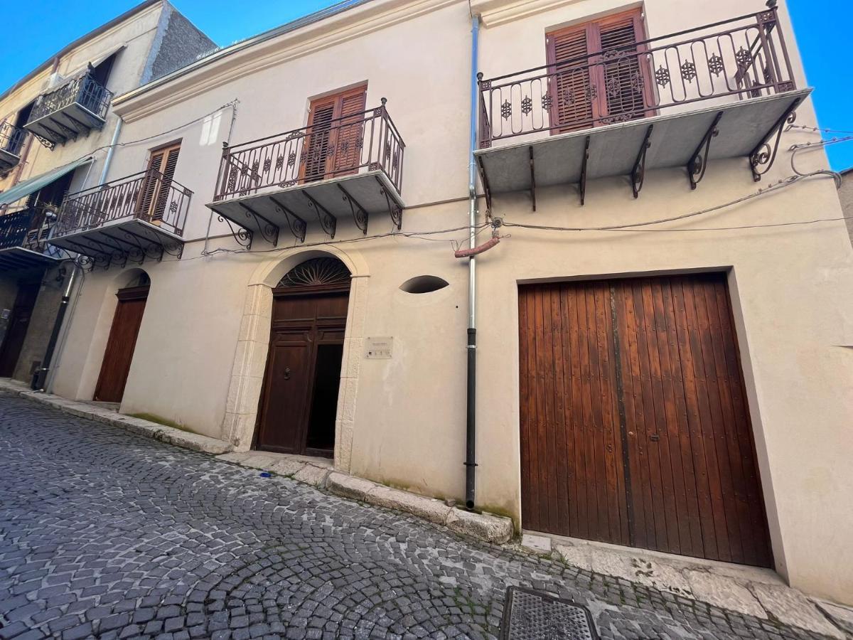 코흘레온 Palazzo Triolo - Dimora Di Charme B&B 외부 사진
